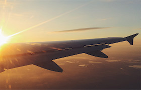 Фотография крыла самолета